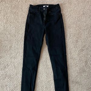 Women’s Levi Jeans